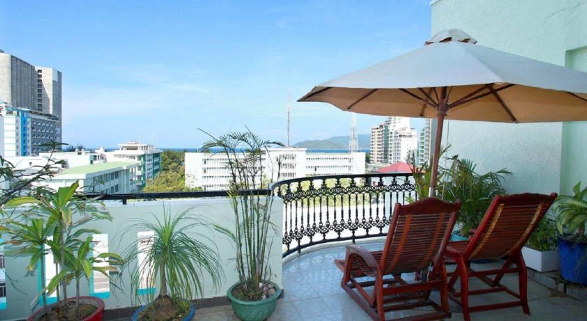 La Suisse Hotel Nha Trang Exterior foto